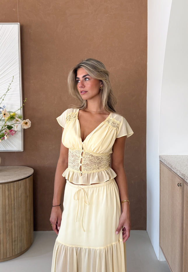 Top Bobbie butter yellow