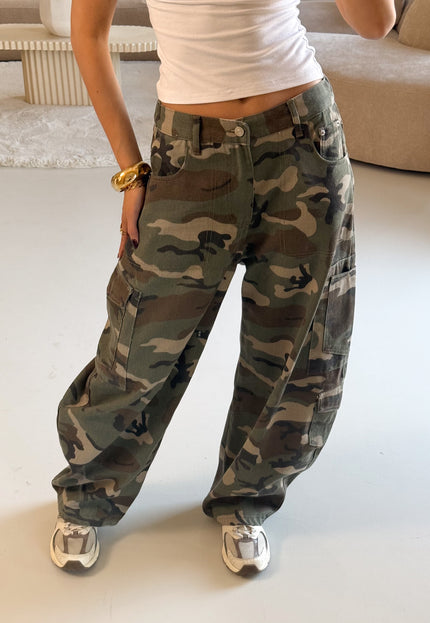 Famous Online Store Baggy camo jeans