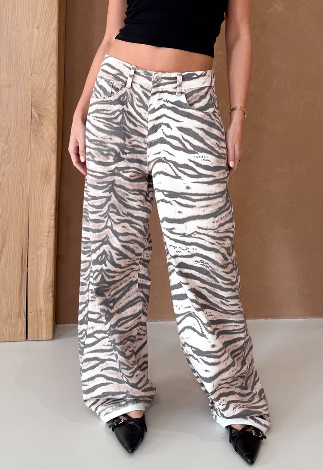Famous Online Store Baggy zebra jeans