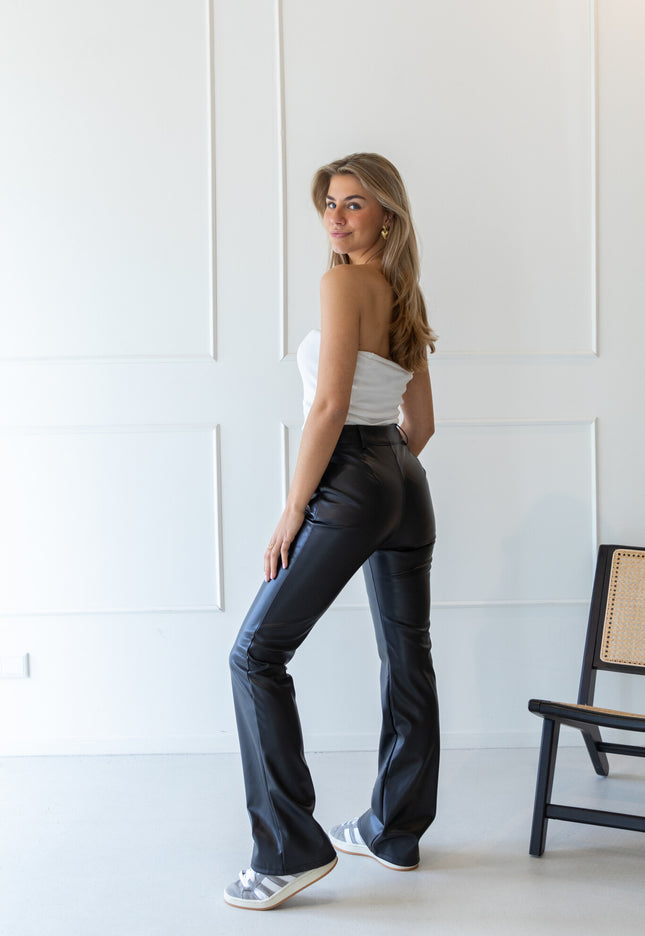 Famous Online Store Leather flare broek Yara zwart