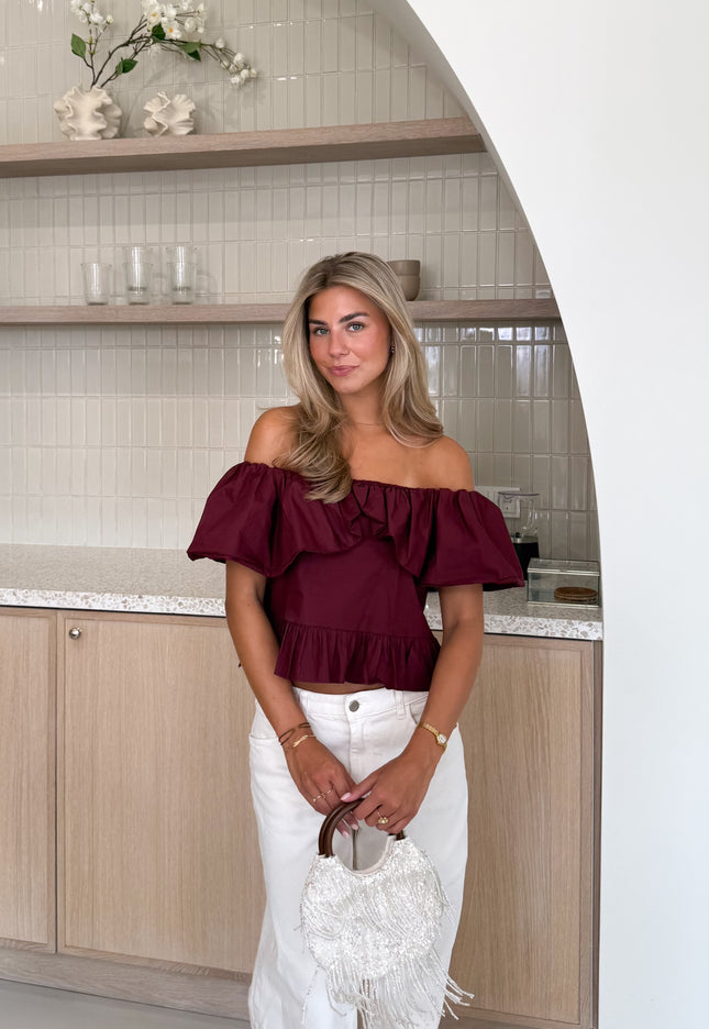 Famous Online Store Off shoulder Amy bordeaux