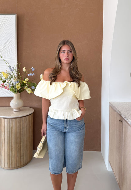 Famous Online Store Off shoulder Amy butter yellow