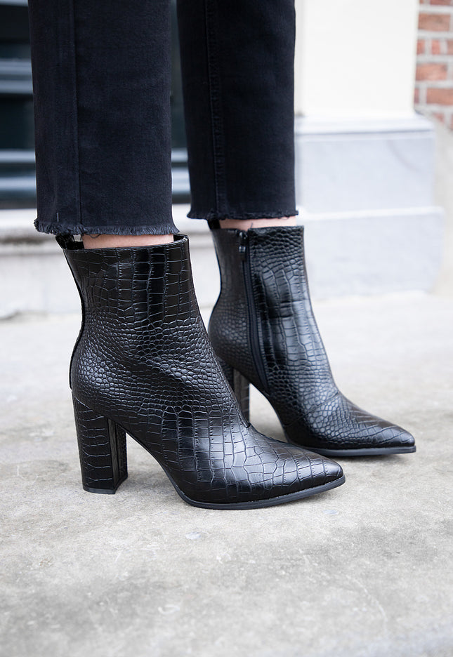 Famous Online Store One more black croco MAAT 36 & 37