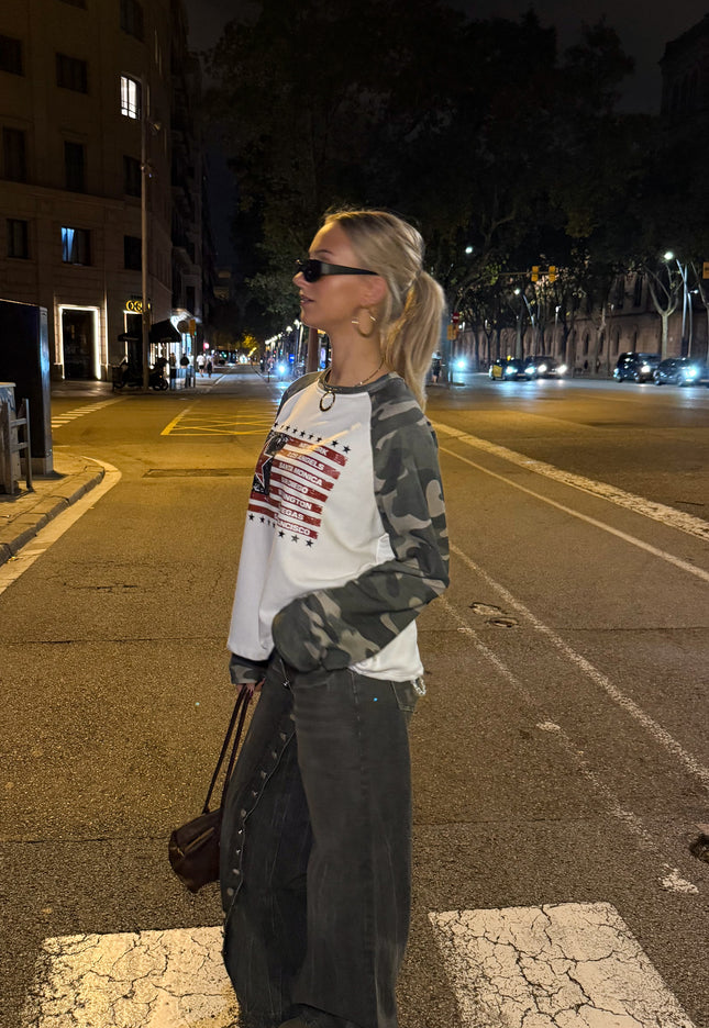 Famous Online Store Printed American flag longsleeve
