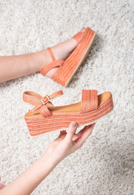 Famous Online Store Sandaal platform