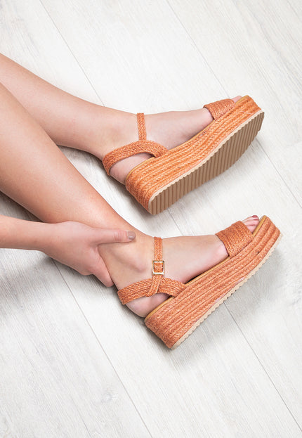 Famous Online Store Sandaal platform