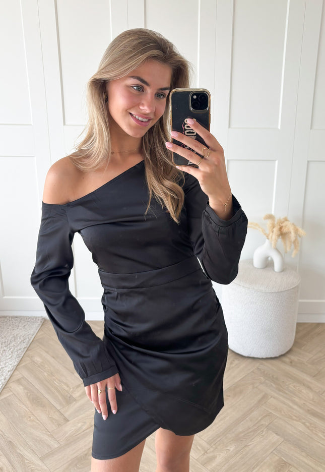 Famous Online Store Satin dress Jessy zwart