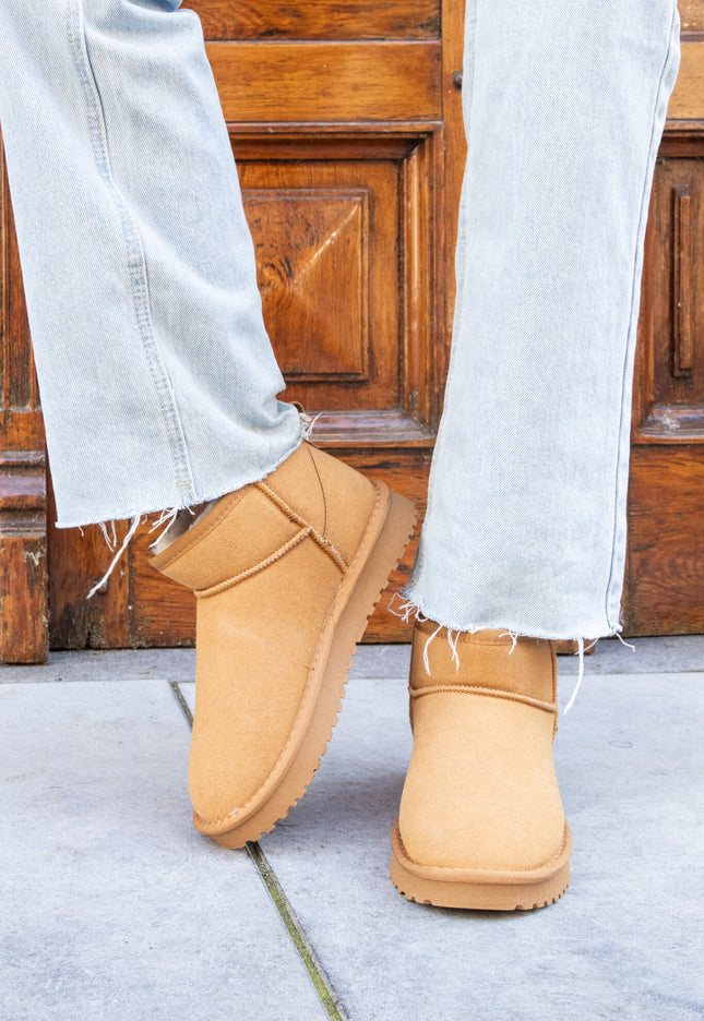 Famous Online Store Uggies camel