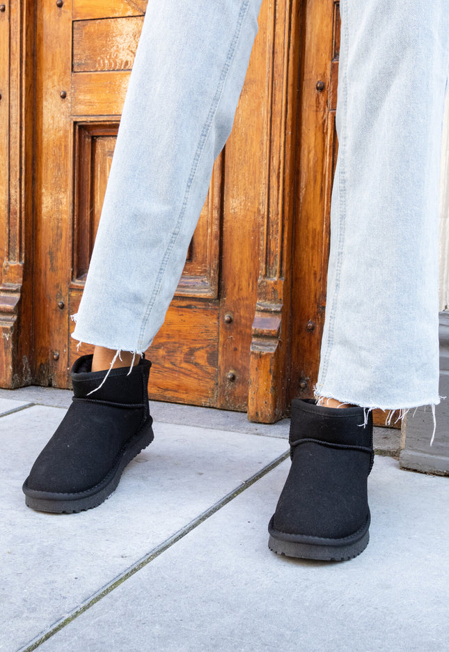 Famous Online Store Uggies zwart