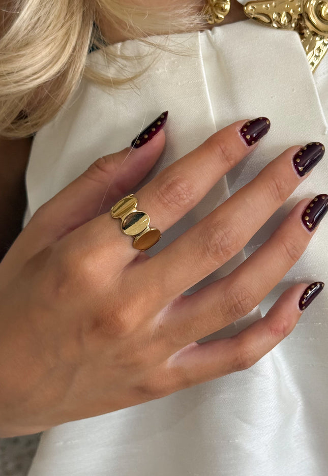 Famous Online Store Vivi ring