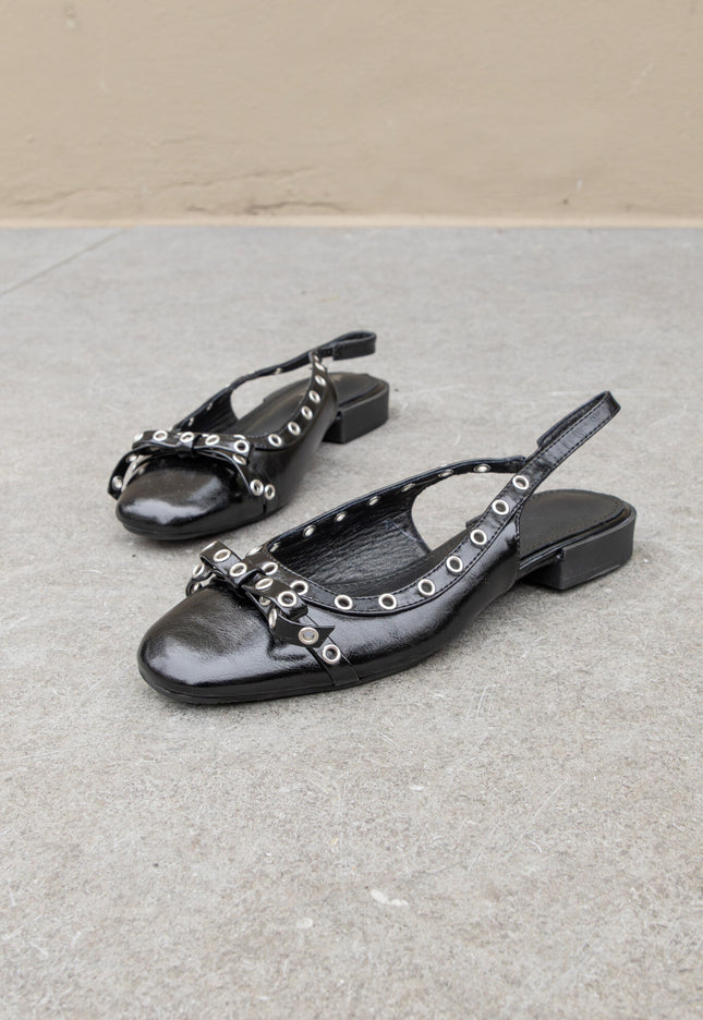 Foto Ballerina slingback studs zwart