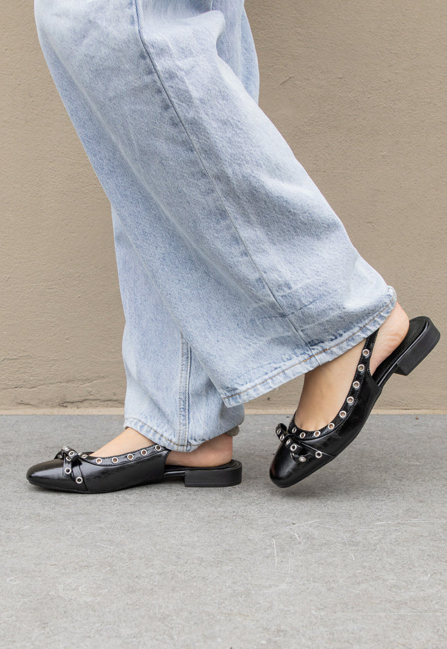 Foto Ballerina slingback studs zwart