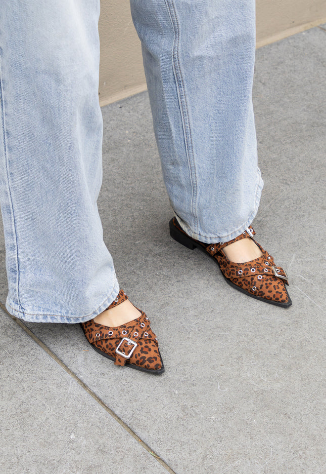 Foto Puntige loafers gesp leopard