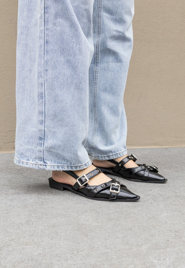 Foto Puntige loafers gesp zwart