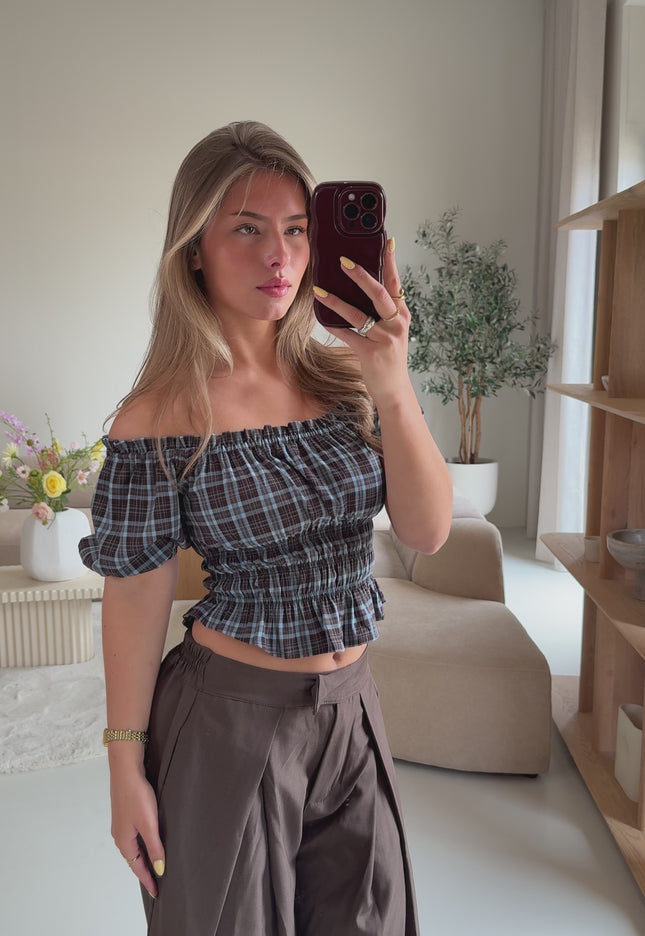 Top off shoulder Charlie